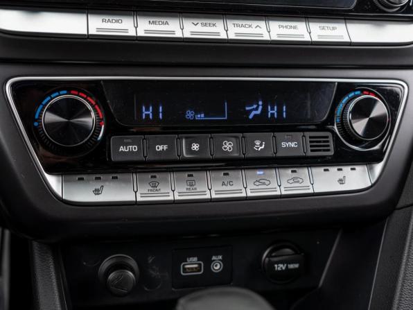 Hyundai Sonata VII (LF) Рестайлинг с пробегом 2017 года, цена 1 620 000 рублей, 190359 км, седан, Автокод Объявления