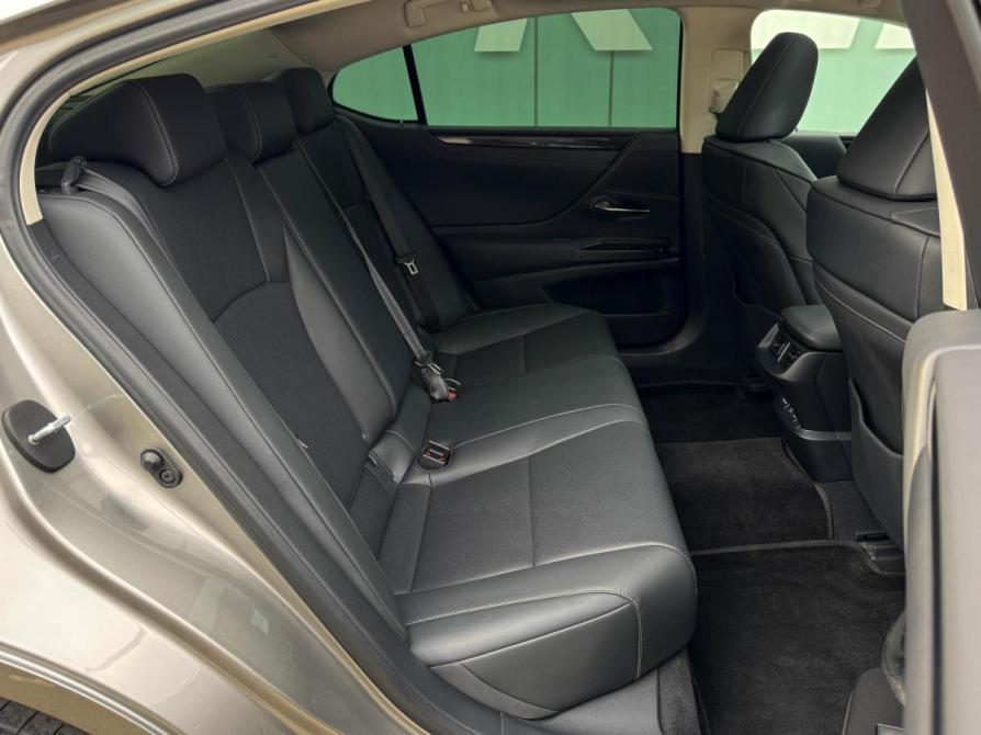 Lexus ES VII Рестайлинг Кропоткин  - изображение 8