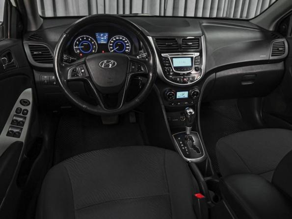 Hyundai Solaris I с пробегом 2013 года, цена 824 000 рублей, 139068 км, седан, Автокод Объявления