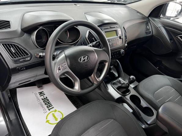 Hyundai ix35 I Рестайлинг с пробегом 2015 года, цена 1 295 000 рублей, 193549 км, внедорожник, Автокод Объявления