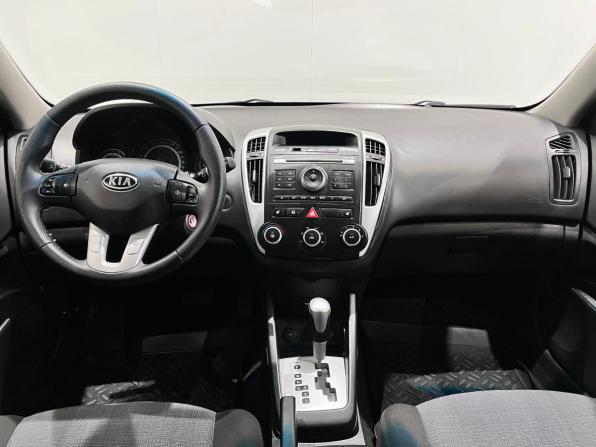 Kia Ceed I Рестайлинг с пробегом 2012 года, цена 786 000 рублей, 226100 км, хэтчбек, Автокод Объявления