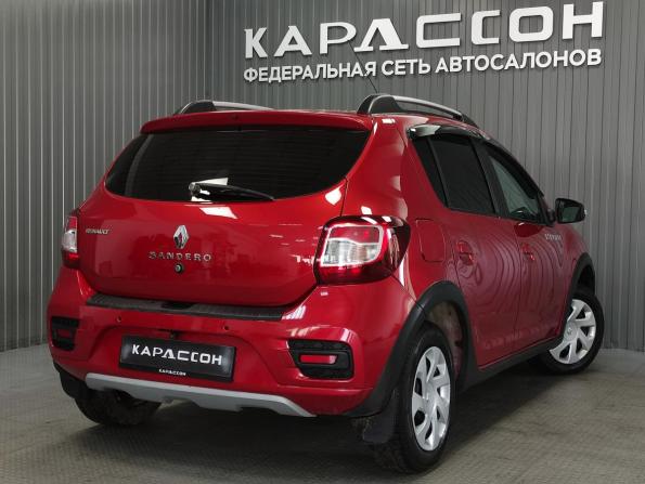 Renault Sandero II с пробегом 2015 года, цена 750 000 рублей, 168175 км, хэтчбек, Автокод Объявления