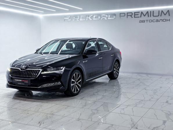 Skoda Superb III Рестайлинг с пробегом 2024 года, цена 3 250 000 рублей, 125 км, лифтбек, Автокод Объявления