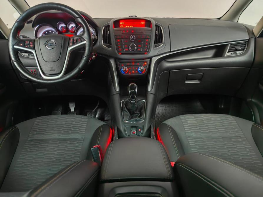 Opel Zafira C Москва  - изображение 6