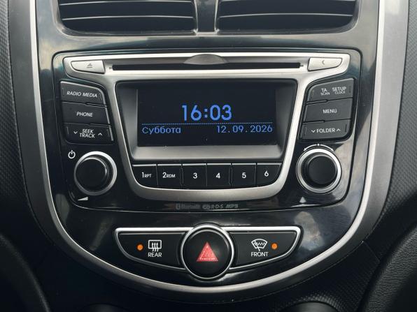 Hyundai Solaris I Рестайлинг с пробегом 2015 года, цена 990 000 рублей, 110430 км, седан, Автокод Объявления