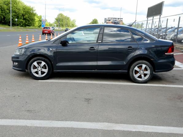 Volkswagen Polo V Рестайлинг с пробегом 2017 года, цена 523 000 рублей, 333000 км, седан, Автокод Объявления