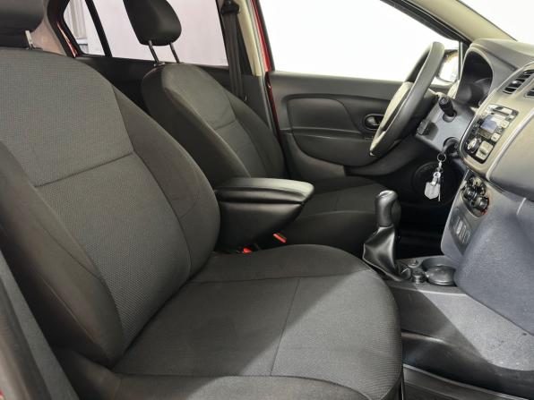 Renault Logan II с пробегом 2014 года, цена 719 900 рублей, 120000 км, седан, Автокод Объявления