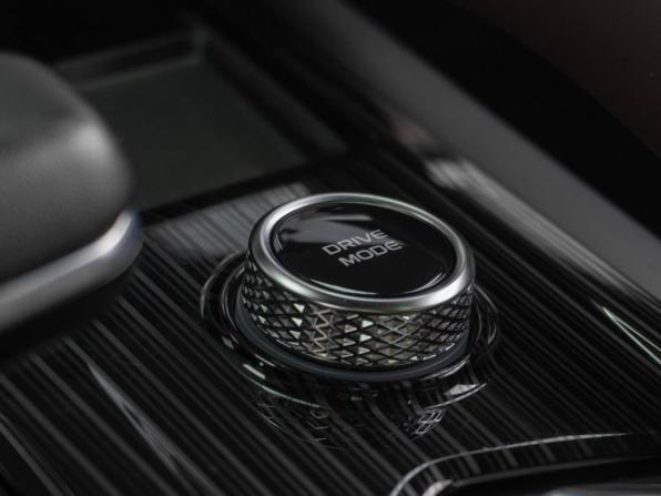 Geely Monjaro I с пробегом 2023 года, цена 3 499 000 рублей, 48318 км, внедорожник, Автокод Объявления