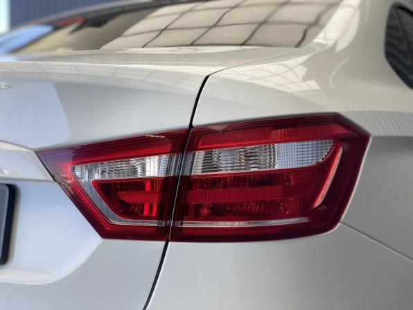 Lada (ВАЗ) Vesta I с пробегом 2020 года, цена 997 000 рублей, 76616 км, седан, Автокод Объявления