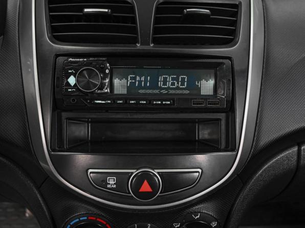 Hyundai Solaris I Рестайлинг с пробегом 2015 года, цена 779 000 рублей, 191605 км, седан, Автокод Объявления