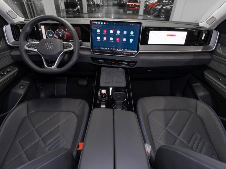 Volkswagen Tavendor I Рестайлинг Москва  - изображение 8