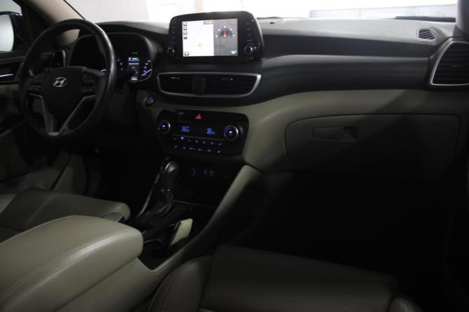 Hyundai Tucson III Рестайлинг с пробегом 2019 года, цена 1 839 000 рублей, 165804 км, внедорожник, Автокод Объявления