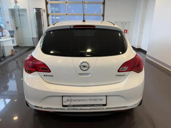 Opel Astra J Рестайлинг с пробегом 2013 года, цена 790 000 рублей, 210749 км, хэтчбек, Автокод Объявления