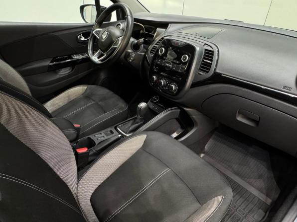 Renault Kaptur I Рестайлинг с пробегом 2020 года, цена 1 580 000 рублей, 69467 км, внедорожник, Автокод Объявления