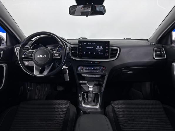 Kia Ceed III Рестайлинг с пробегом 2022 года, цена 2 180 000 рублей, 50500 км, универсал, Автокод Объявления