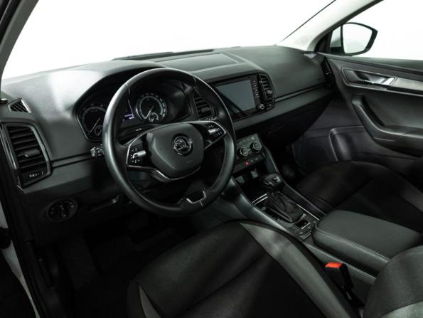Skoda Karoq I с пробегом 2021 года, цена 2 189 700 рублей, 96966 км, внедорожник, Автокод Объявления