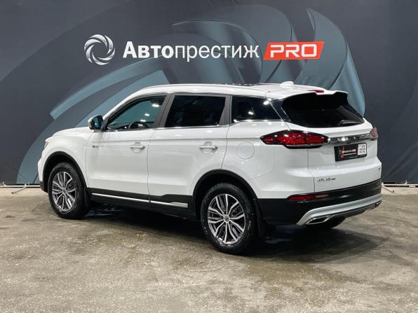 Geely Atlas Pro с пробегом 2023 года, цена 1 899 000 рублей, 68380 км, внедорожник, Автокод Объявления