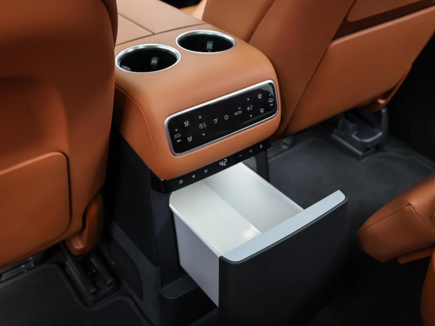 Li Auto (Lixiang) L9 I Рестайлинг Москва  - изображение 17