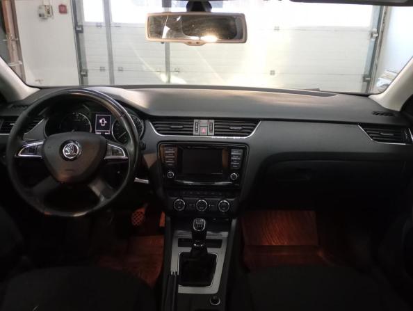 Skoda Octavia III (A7) с пробегом 2013 года, цена 950 000 рублей, 230000 км, лифтбек, Автокод Объявления