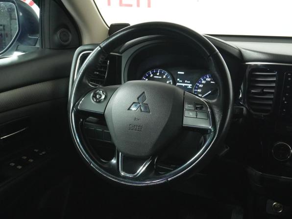 Mitsubishi Outlander III Рестайлинг 2 с пробегом 2017 года, цена 2 050 000 рублей, 97811 км, внедорожник, Автокод Объявления
