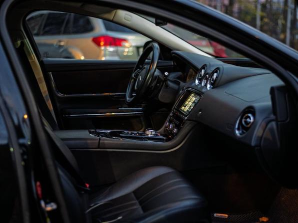Jaguar XJ IV (X351) с пробегом 2014 года, цена 1 577 000 рублей, 121939 км, седан, Автокод Объявления