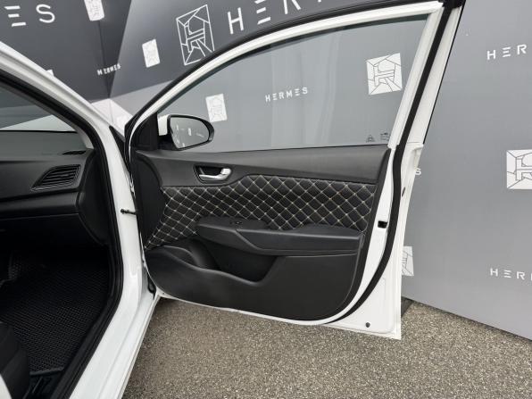 Hyundai Solaris II Рестайлинг с пробегом 2021 года, цена 1 780 000 рублей, 78220 км, седан, Автокод Объявления