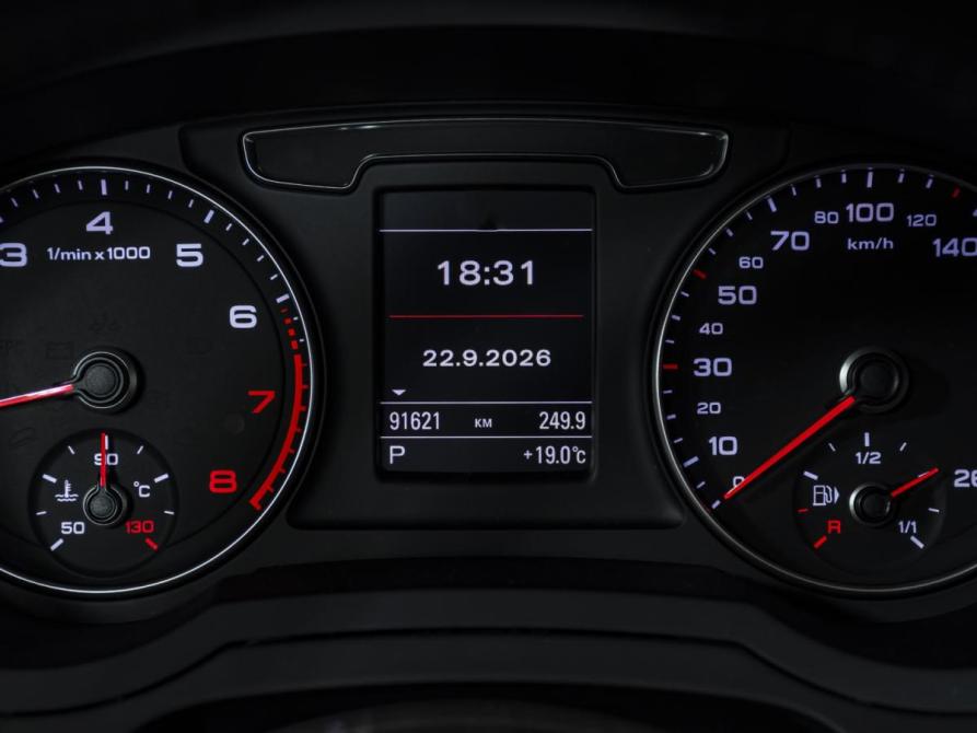 Audi Q3 I (8U) Рестайлинг Москва  - изображение 12