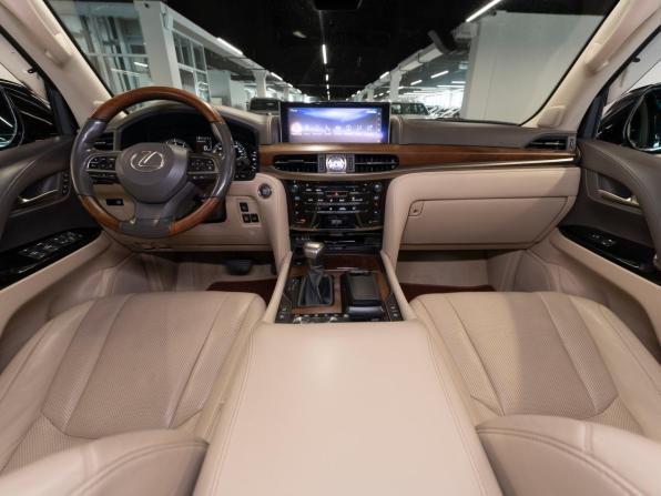 Lexus LX III Рестайлинг 2 с пробегом 2016 года, цена 6 400 000 рублей, 173896 км, внедорожник, Автокод Объявления