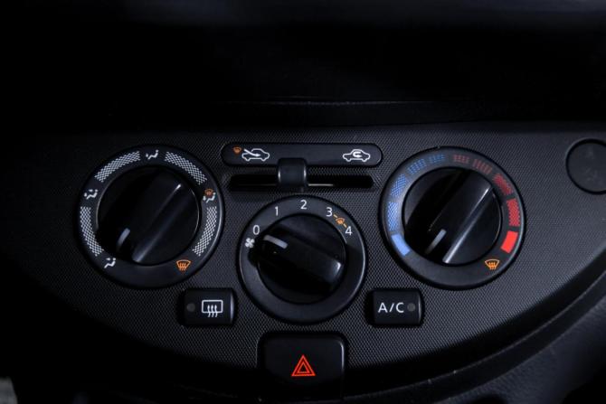 Nissan Note I Рестайлинг с пробегом 2013 года, цена 649 900 рублей, 234588 км, хэтчбек, Автокод Объявления