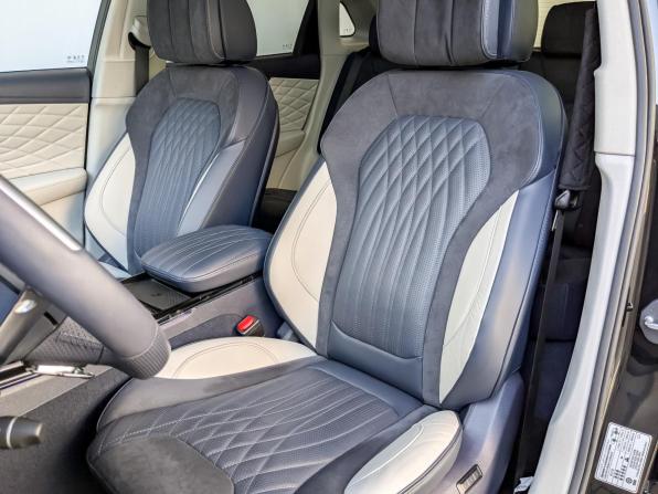 Hongqi HS5 I с пробегом 2023 года, цена 2 850 000 рублей, 14899 км, внедорожник, Автокод Объявления