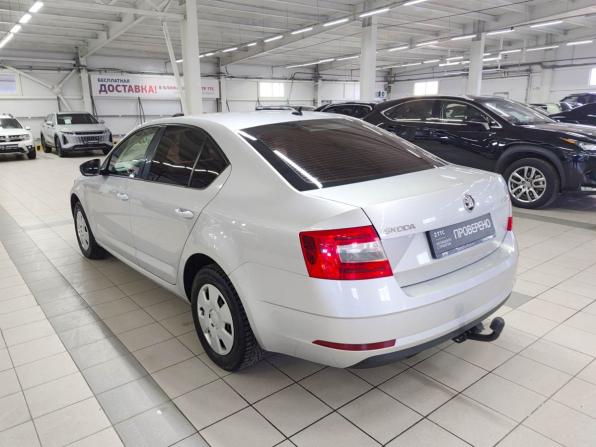Skoda Octavia III (A7) Рестайлинг с пробегом 2018 года, цена 1 340 000 рублей, 186000 км, лифтбек, Автокод Объявления