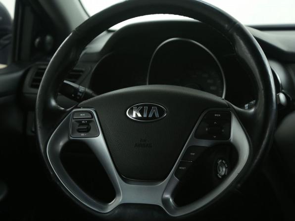 Kia Rio III Рестайлинг с пробегом 2016 года, цена 895 000 рублей, 201000 км, седан, Автокод Объявления