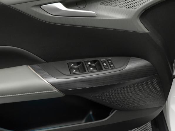 Changan Lamore с пробегом 2024 года, цена 2 020 000 рублей, 17966 км, седан, Автокод Объявления