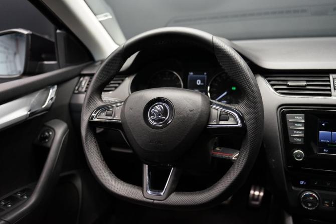 Skoda Octavia III (A7) с пробегом 2016 года, цена 1 790 000 рублей, 159000 км, лифтбек, Автокод Объявления