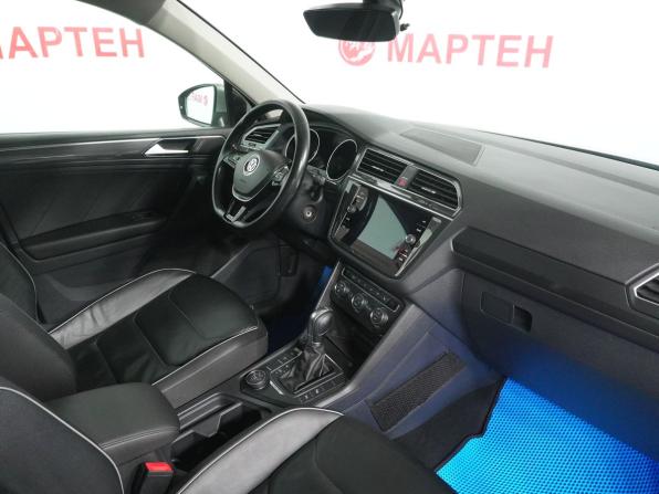 Volkswagen Tiguan II с пробегом 2018 года, цена 2 445 000 рублей, 145334 км, внедорожник, Автокод Объявления