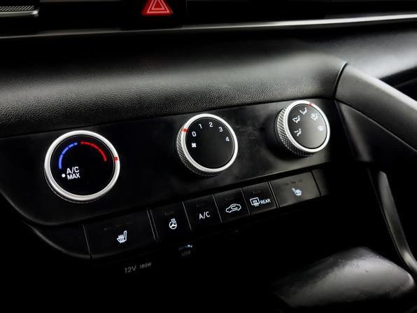 Hyundai Elantra VII (CN7) с пробегом 2022 года, цена 2 010 000 рублей, 69901 км, седан, Автокод Объявления