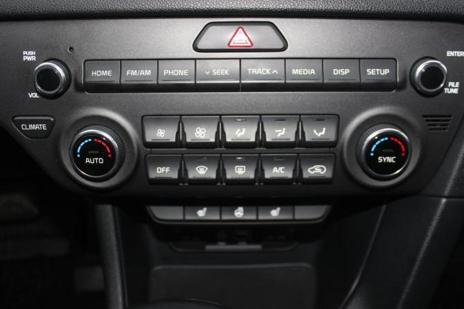 Kia Sportage IV Рестайлинг с пробегом 2018 года, цена 2 297 000 рублей, 96543 км, внедорожник, Автокод Объявления