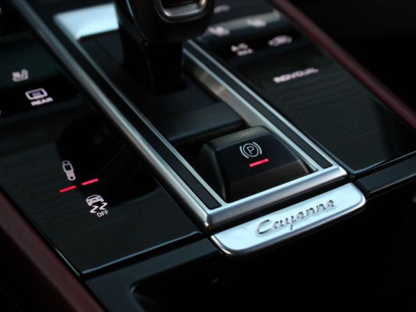 Porsche Cayenne III с пробегом 2018 года, цена 6 499 000 рублей, 159679 км, внедорожник, Автокод Объявления