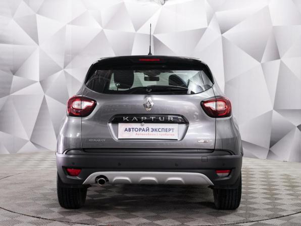 Renault Kaptur I с пробегом 2018 года, цена 1 375 000 рублей, 97586 км, внедорожник, Автокод Объявления
