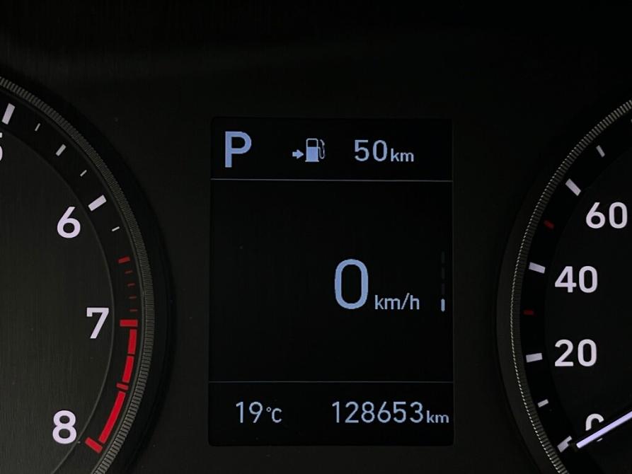 Hyundai Solaris II Санкт-Петербург  - изображение 23