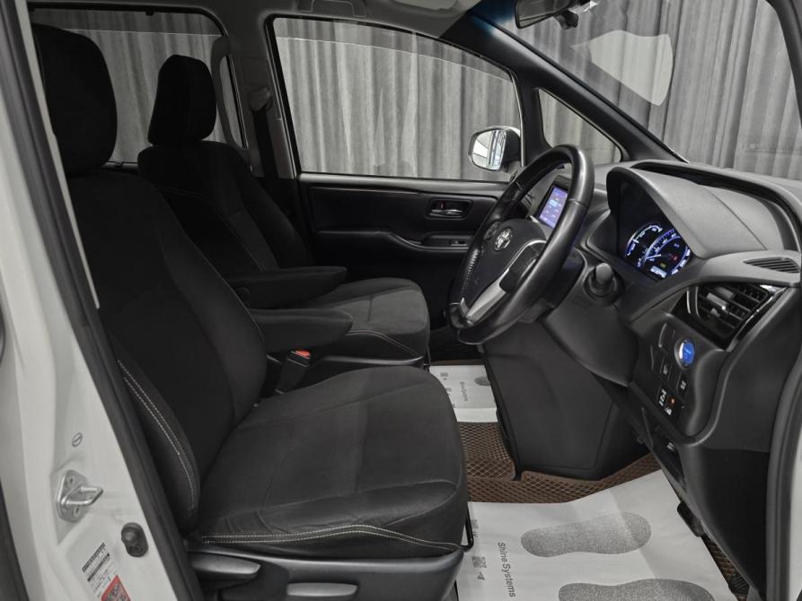 Toyota Esquire I Красноярск  - изображение 10