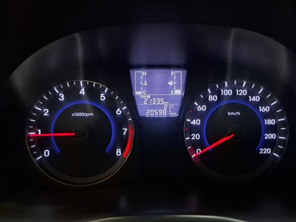 Hyundai Solaris I Рестайлинг с пробегом 2016 года, цена 715 000 рублей, 205971 км, седан, Автокод Объявления