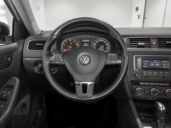 Volkswagen Jetta VI с пробегом 2014 года, цена 945 000 рублей, 252549 км, седан, Автокод Объявления