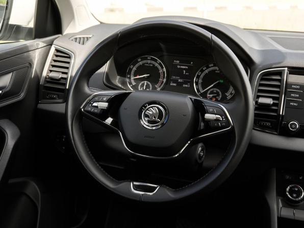 Skoda Karoq I с пробегом 2022 года, цена 2 648 000 рублей, 65542 км, внедорожник, Автокод Объявления