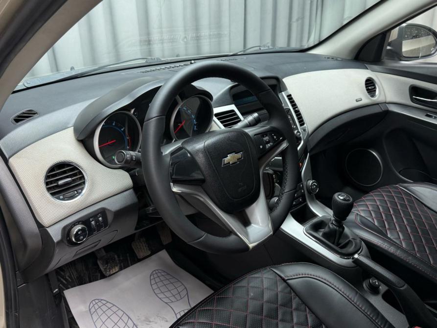 Chevrolet Cruze I Ижевск  - изображение 9