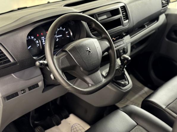 Peugeot Expert III с пробегом 2018 года, цена 2 450 000 рублей, 181517 км, фургон, Автокод Объявления