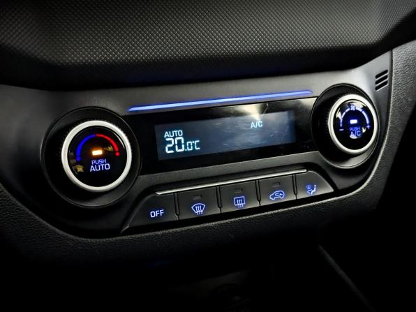 Hyundai Creta I Рестайлинг с пробегом 2021 года, цена 1 850 000 рублей, 136263 км, внедорожник, Автокод Объявления