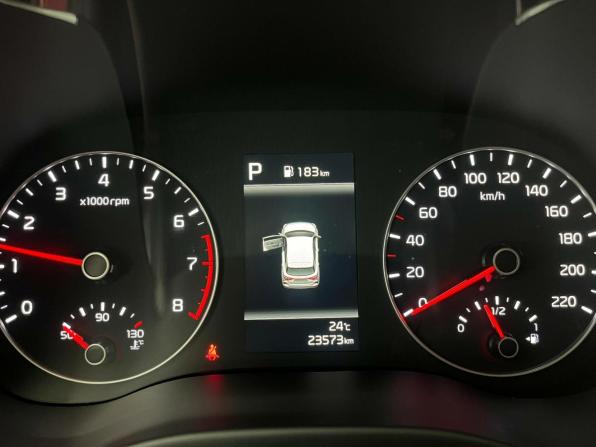 Kia Rio IV Рестайлинг с пробегом 2022 года, цена 2 204 982 рубля, 23500 км, хэтчбек, Автокод Объявления