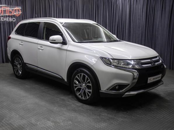 Mitsubishi Outlander III Рестайлинг 2 с пробегом 2015 года, цена 1 498 000 рублей, 230000 км, внедорожник, Автокод Объявления