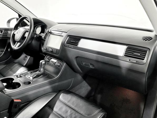 Volkswagen Touareg II с пробегом 2011 года, цена 1 380 000 рублей, 319081 км, внедорожник, Автокод Объявления